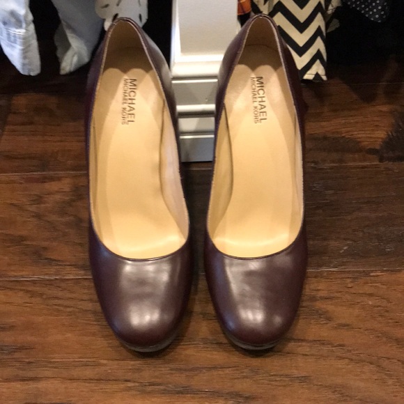 Michael by Michael Kors reddish brown heels size 9 - Picture 1 of 5
